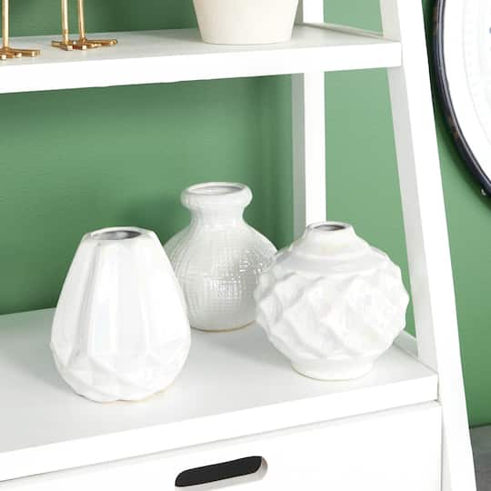 CosmoLiving by Cosmopolitan Cream Stoneware Glam Vase Set